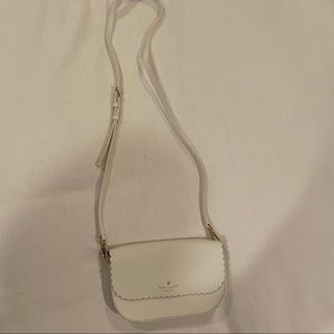 kate spade white scalloped small purse